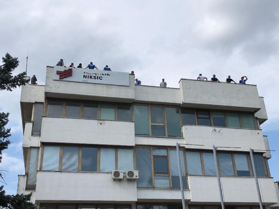 Željezarci poručili: Nema prekida štrajka dok ne dobijemo stalno zaposlenje