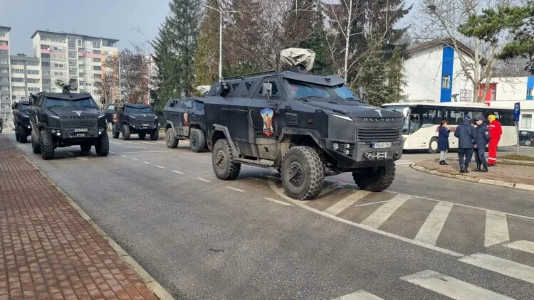 “KUVA” SE U BIH: Despoti stigli u Istočno Sarajevo, Zelene beretke najavljuju barikade