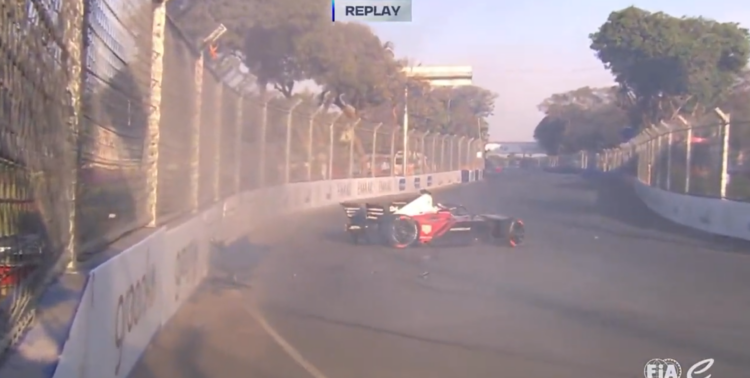 Bivši vozač Formule 1 doživio tešku nesreću na stazi (VIDEO)