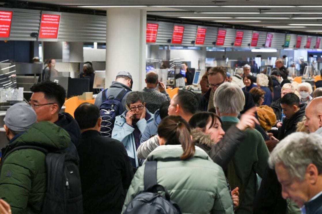 Obustavljena skoro sva slijetanja na aerodrom u Frankfurtu