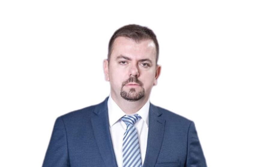 Ćorović: Parlamentarna većina između sebe dogovorila kandidata manjina za sudiju US, za nas je to neprihvatljivo