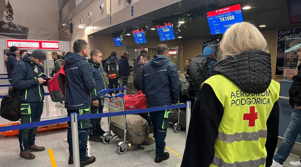 Adžić spasiocima: Niko ne sumnja u vašu hrabrost, molim vas mislite na svoju bezbjednost