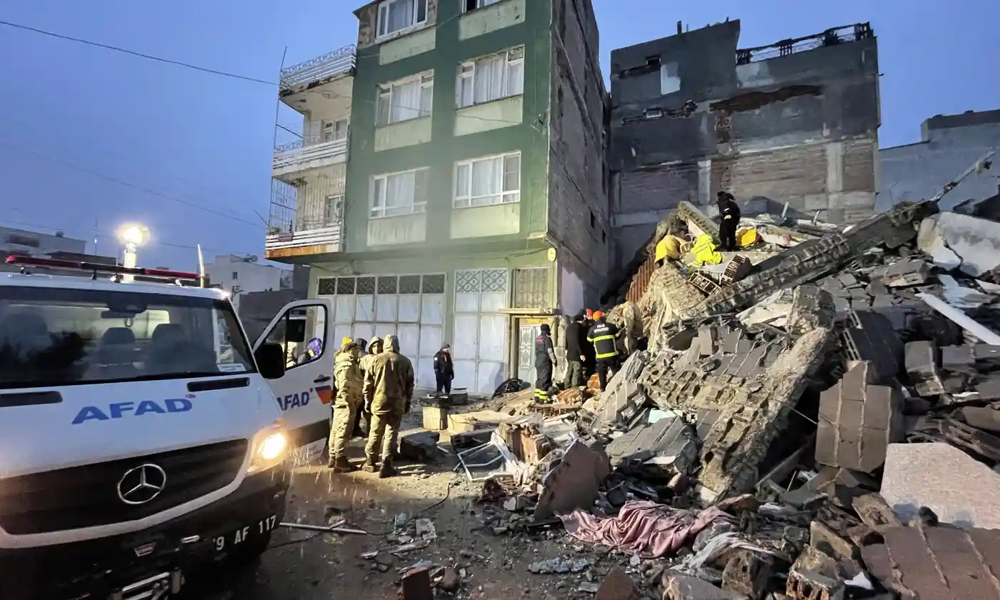 Stravičan bilans zemljotresa: Broj poginulih premašio 1.200, novi snažan potres na jugu Turske