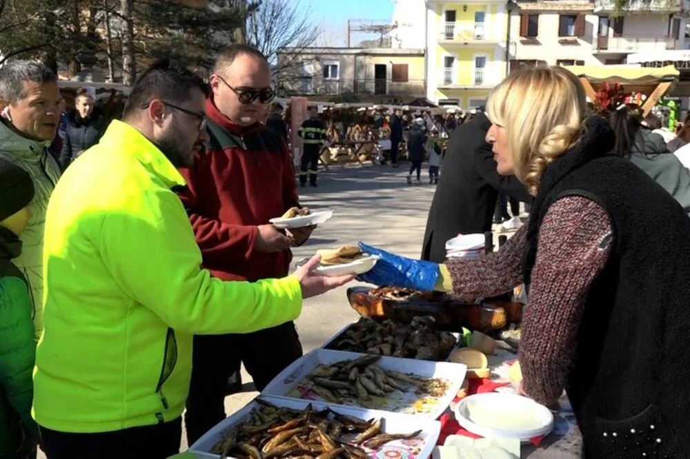 U Virpazaru otvoren 25. Festival vina i ukljeve
