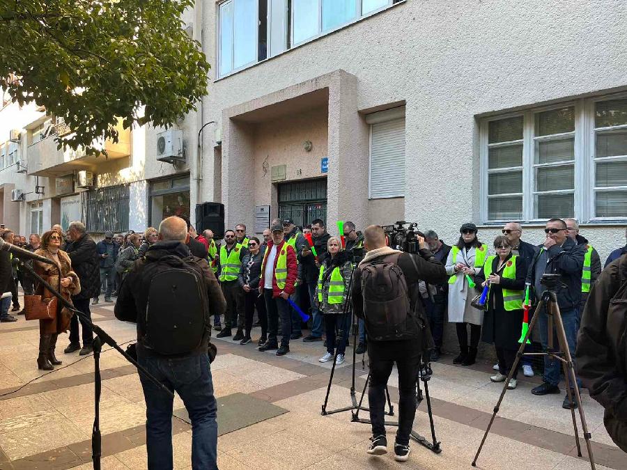 Protest radnika Telekoma: Suočavamo se sa brutalnim pravnim nasiljem menadžmenta