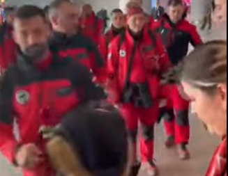 Spasioci napuštaju Tursku, pogledajte kako ih ispraćaju domaćini