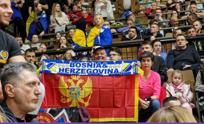 Fenomenalan doček za crnogorske navijače u punom Mejdanu! (VIDEO)
