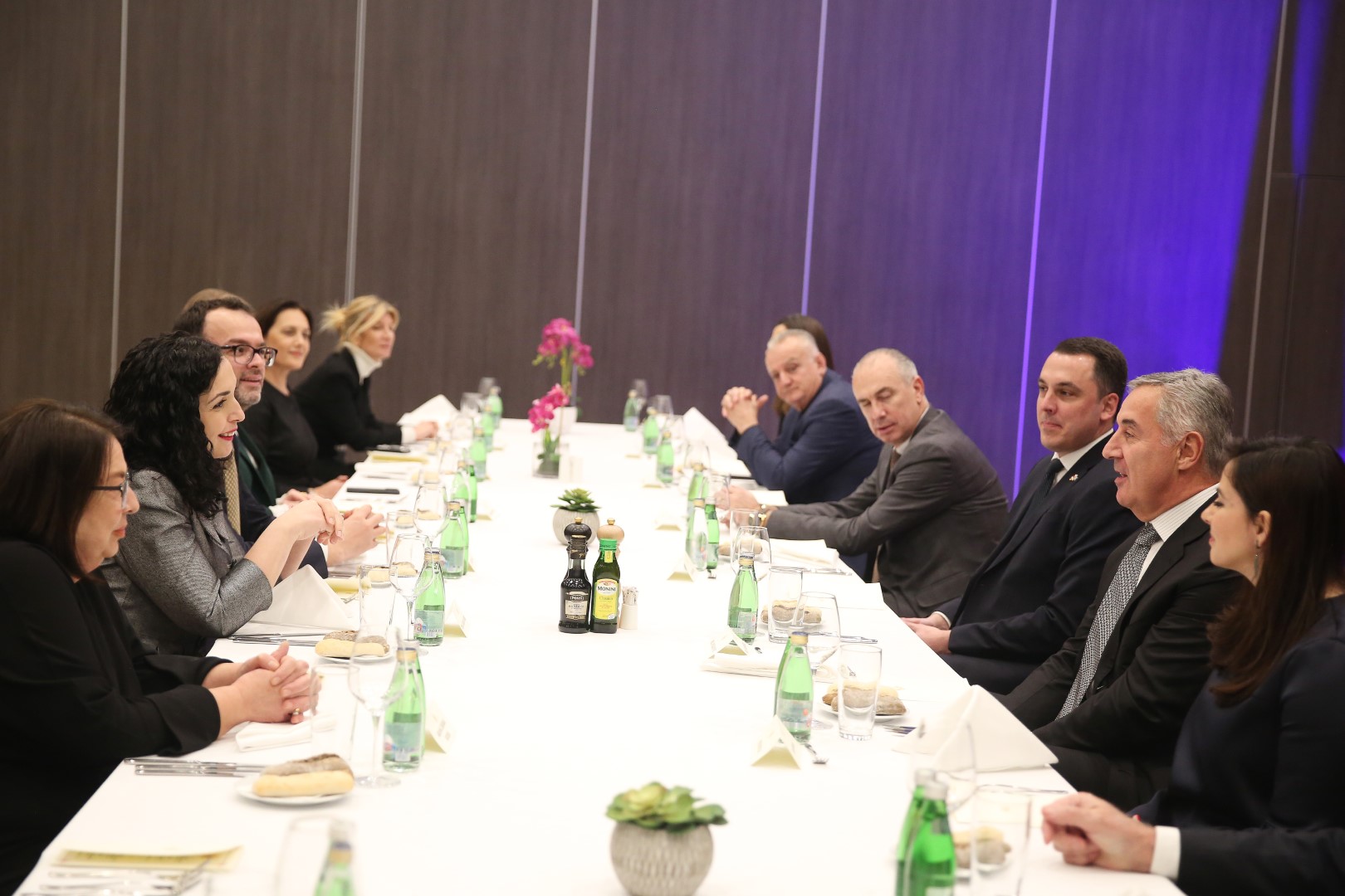 Đukanović priredio svečanu večeru u čast predsjednice Osmani Sadriu