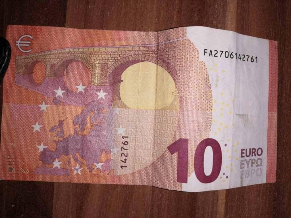 Srbin u Hrvatsku prokrijumčario 800 lažnih novčanica od 10 eura