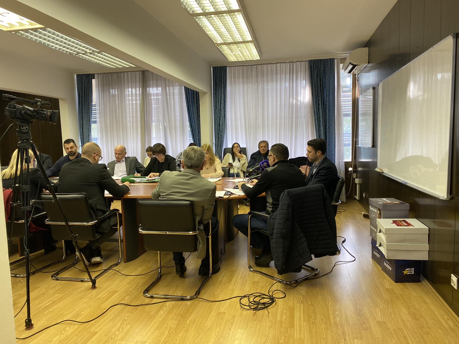 DIK: Milatoviću i Bečiću potvrđene kandidature, Matijaševiću odbijena, Jovanu Raduloviću Jodžiru fali preko 2.000 validnih potpisa