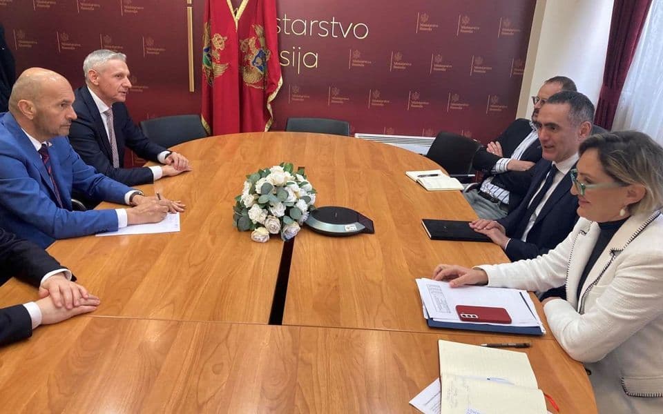 Dogovorena intenzivnija komunikacija o predloženom porezu na ekstraprofit