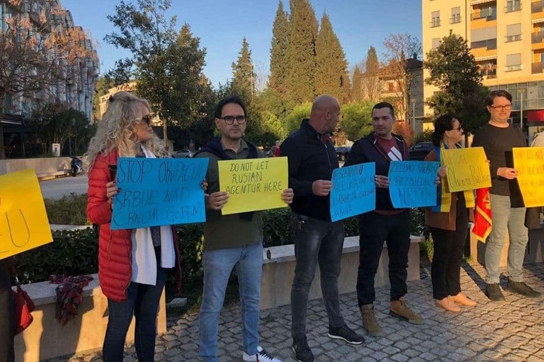 Protest podrške Ukrajini u Podgorici: Stop genocidu, želimo sigurnost i bezbjednost u NATO