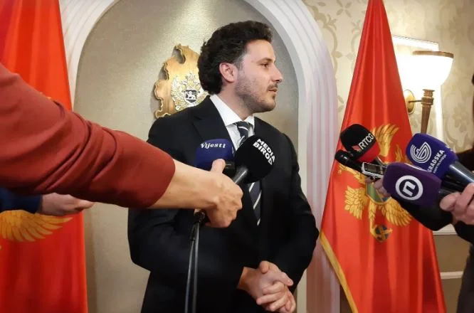 Abazović: Zahvalan sam svim poslanicima koji bi bili spremni da podrže da i dalje upravljam vladom
