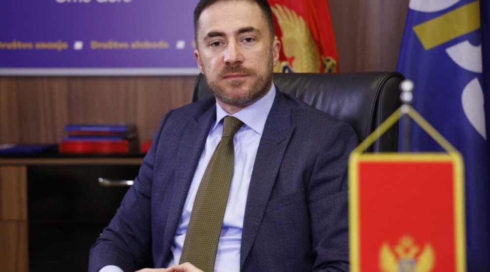 Bogdanović: Politički egzibicionizam u Crnoj Gori kulminirao