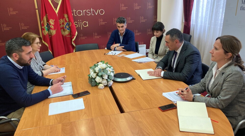 Damjanović sa predstavnicima Unije poslodavaca: Novi poreski propisi usmjereni ka sprečavanju zloupotreba u poslovanju privrednih subjekata