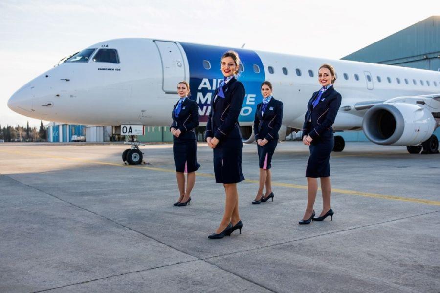 Montenegro Airlines traži da im To Montenegro plati uniforme