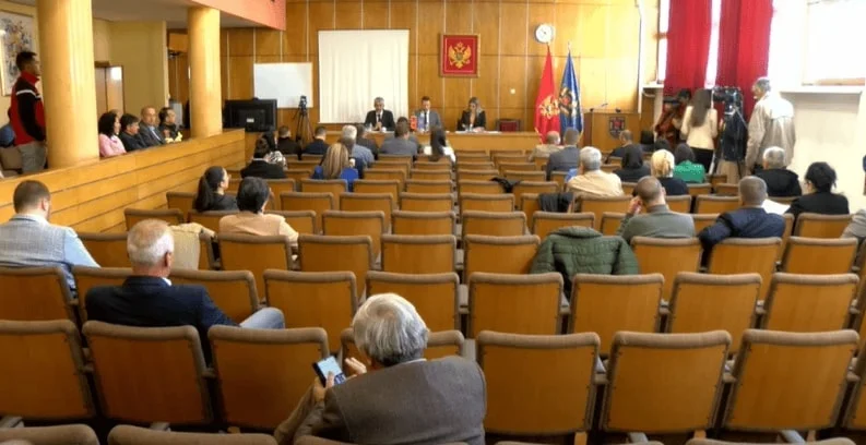 Slava Nikšića biće Sveti Vasilije Ostroški, Marković najavila ustavnu žalbu