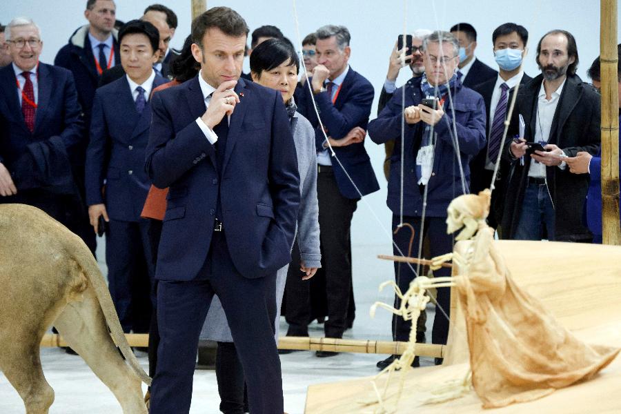Makron: Evropa ne smije da se odvoji od Kine