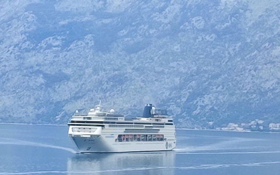 Kruzer MSC “Armonia” uplovio u Kotor