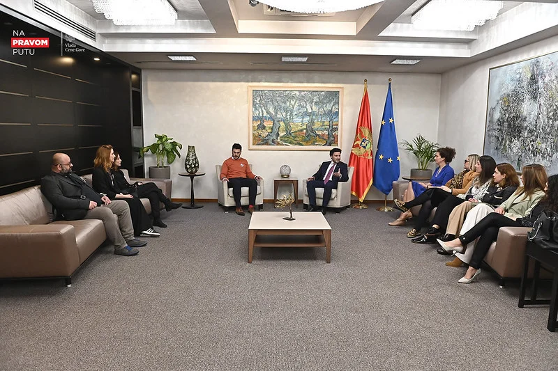 Vlada: Podržavamo da se umjetnicima povećaju zarade, apel Sindikatu da ne koči donošenje takve odluke
