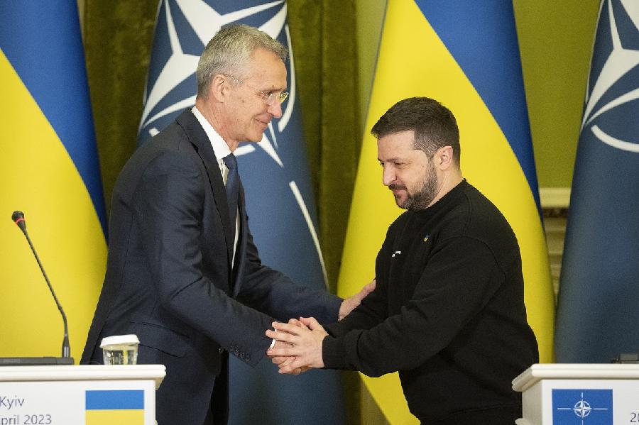 Stoltenberg: Ukrajina zaslužuje da bude NATO članica