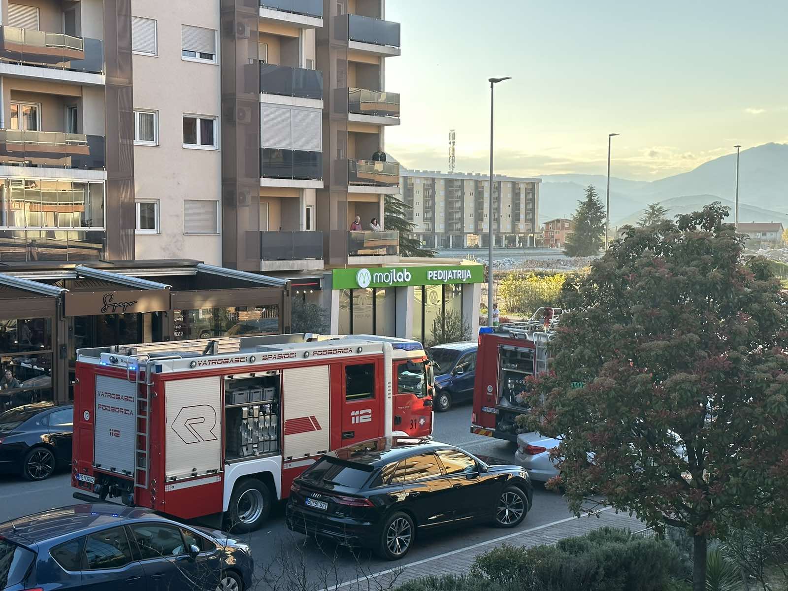 (FOTO)Požar u restoranu u City kvartu, zapalila se restoranska peć