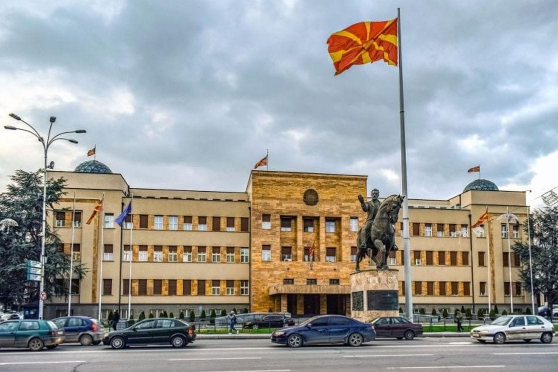 Opozvan makedonski ambasador u Pragu zbog lažnog predstavljanja supruge