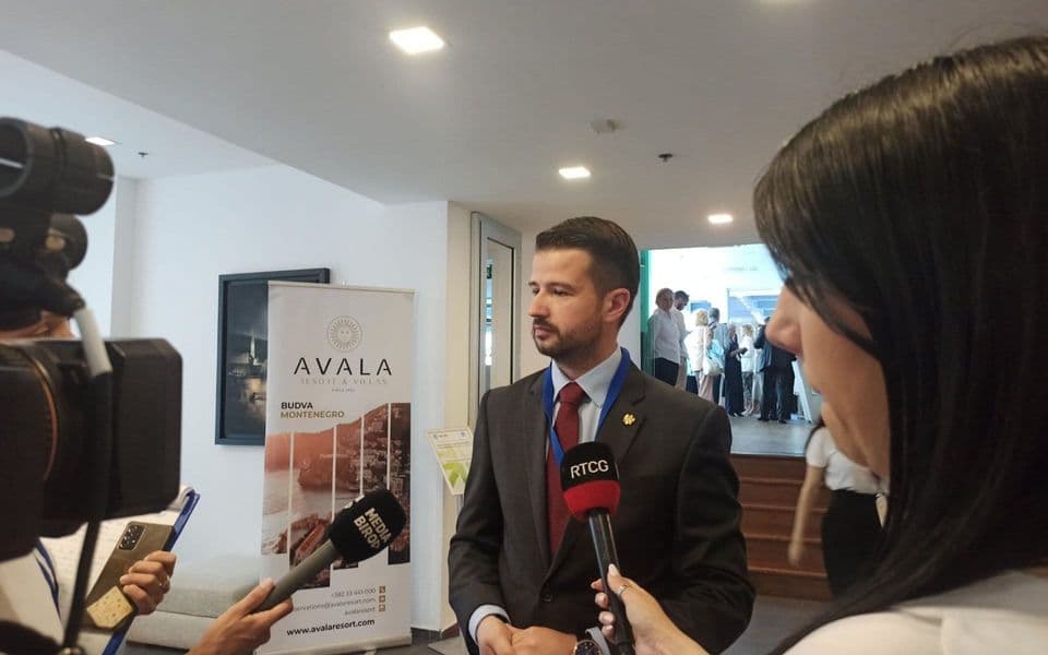 Milatović: U demokratskom društvu svi moraju imati pravo na mišljenje, posebno poslanici