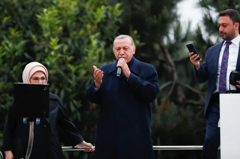 VIDEO: Erdogan zapjevao na početku pobjedničkog govora
