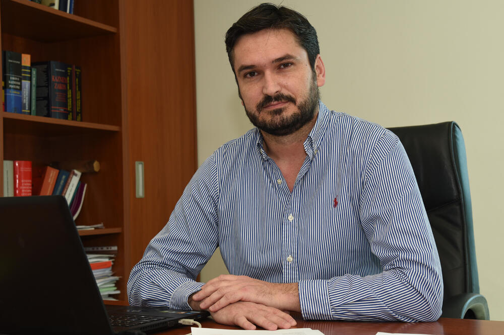 Tomović o ponovnom izboru Raonića: Poraz prava nad politikom