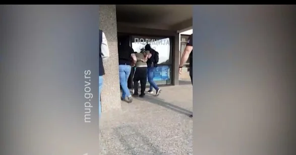 Uhapšen muškarac koji je prijetio da će pobiti sve stanovnike Rume