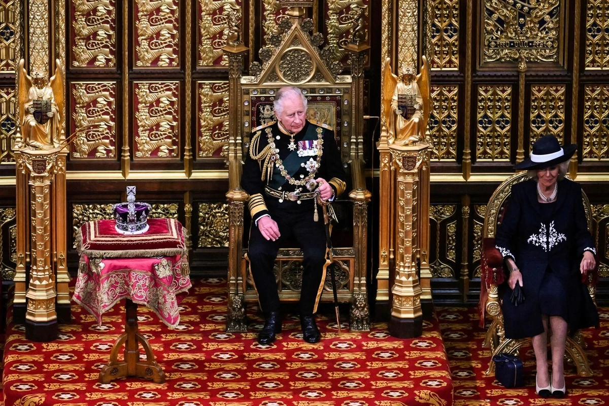 Krunisanje Čarlsa, ko je pozvan, a ko nije, na najveće dešavanje u Britaniji u posljednjih 70 godina