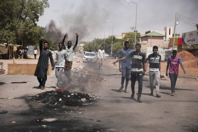 Sudan tone u spiralu smrti i nasilja bez presedana