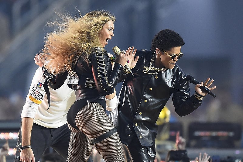 Beyonce krenula na svjetsku turneju, njeni provokativni kostimi glavna su tema