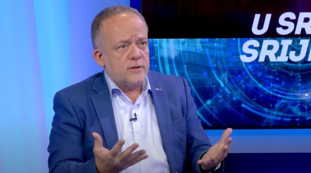 Cerović: Mahanje crkvenim zastavama nije čin oslobođenja