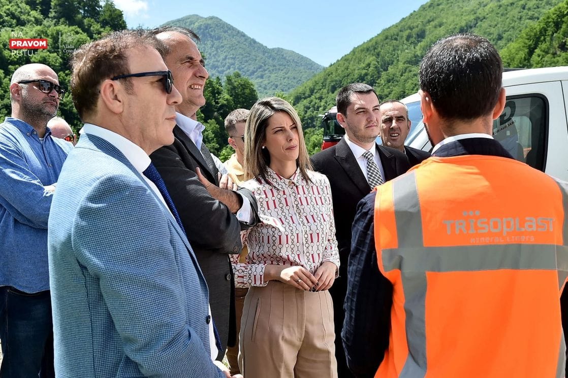 Mojkovac: Počela sanacija nelegalne deponije na obali Tare
