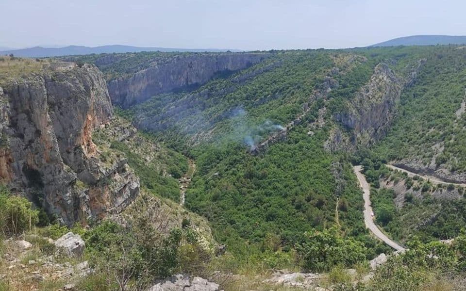 Hrvatska: Srušio se vojni helikopter, nađena dva tijela