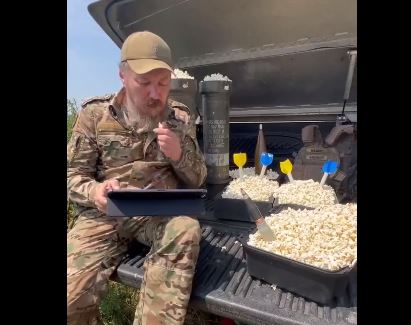 (VIDEO)Pogledajte kako Ukrajinci prate sukob u Rusiji