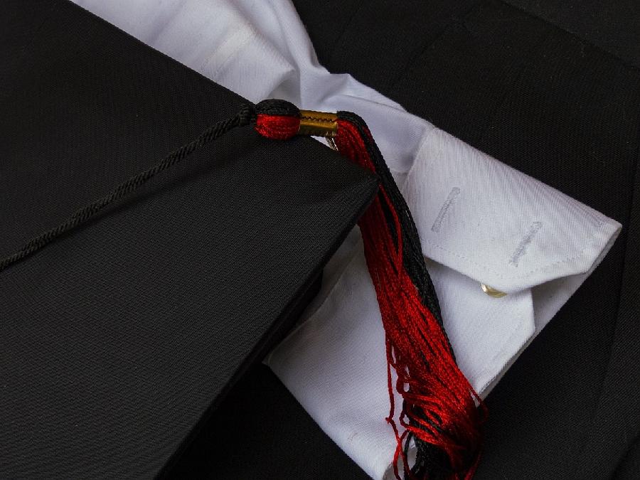 MONSTAT: Prošle godine diplomiralo 2430 studenata
