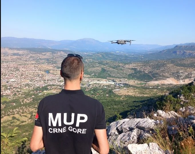 MUP: Povećana opasnost od požara na otvorenom, dron timovi na terenu