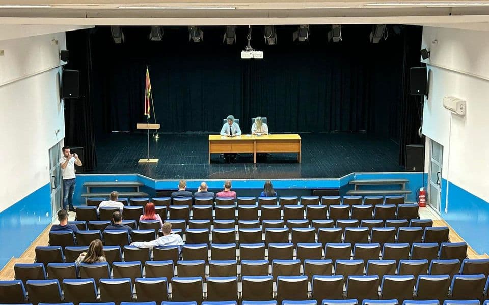Odložena sjednica SO Zeta o povlačenju priznanja Kosova