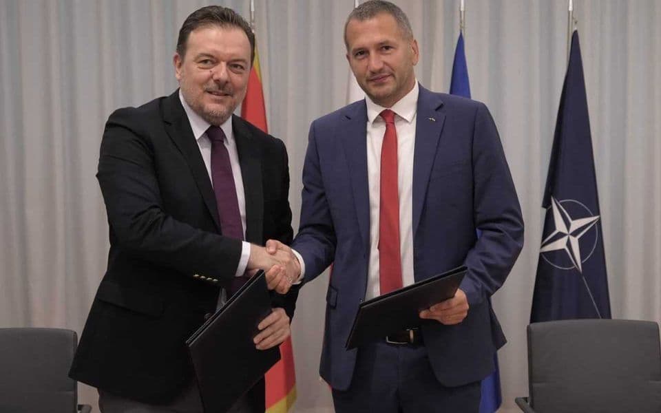 Potpisan Implementacioni Sporazum između ministarstava odbrane Crne Gore i Slovenije