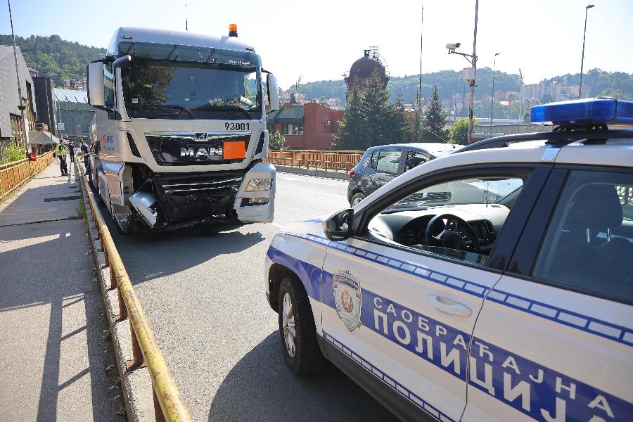 Užice: U udesu poginuli djed, baba i unuka