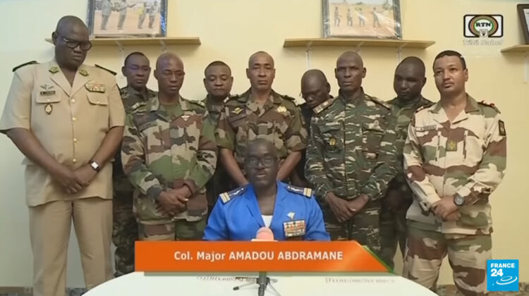 Lider nigerske hunte: Tranzicija do tri godine