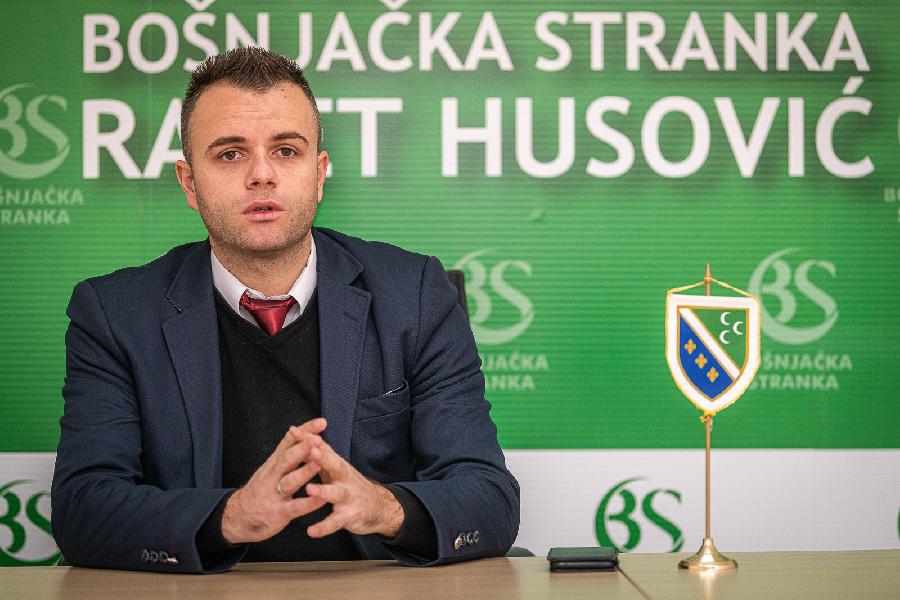 Omeragić: Radunović misli da su Bošnjaci manje važni