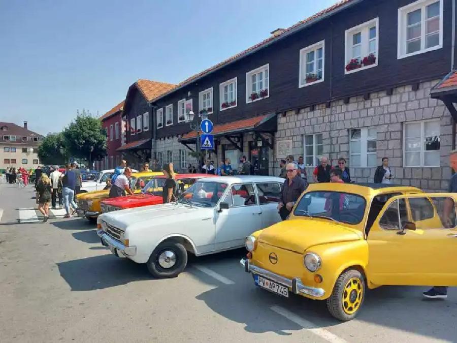 Oldtajmere provozali od centra do Kolašina 1600