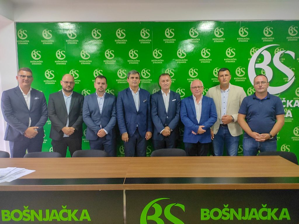 Predsjedništvo Bošnjačke stranke predložilo Glavnom odboru ulazak u Vladu, obećano im da ZBCG neće biti u njoj