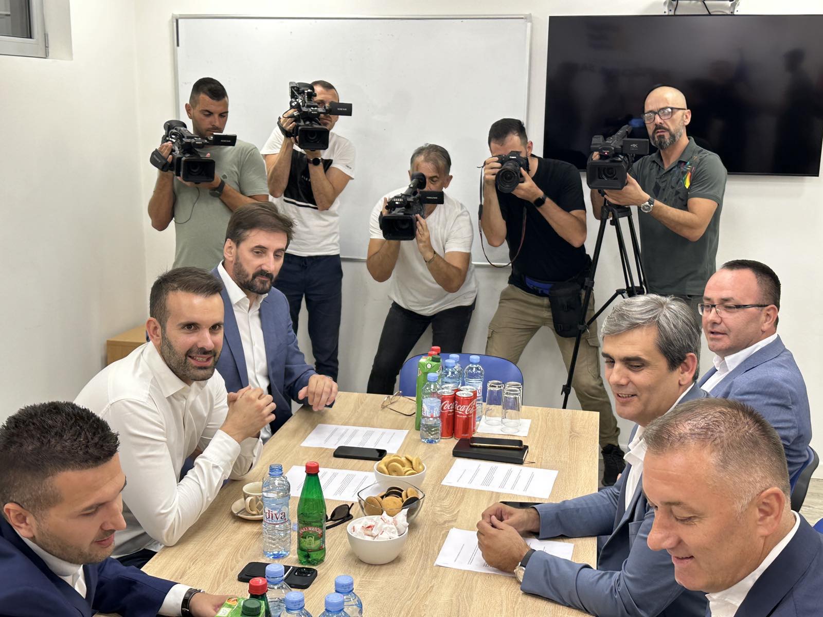 Dvije poslanice PES zagovarale da bi trebalo usloviti Ibrahimovićevu stranku da se distancira od saradnje sa DPS-om?