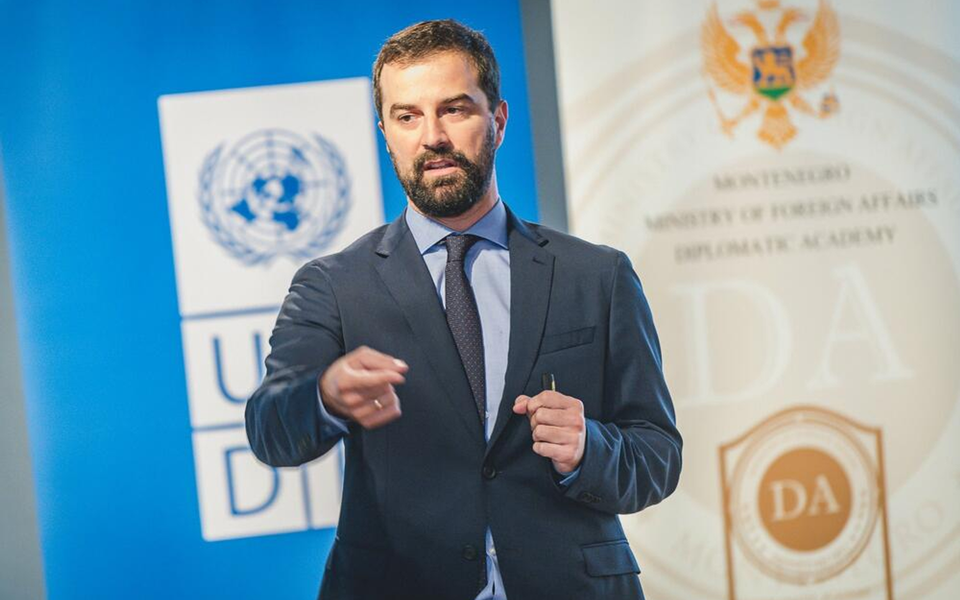 Vuković: Puzajući rascjep u PES-u je bio neminovan