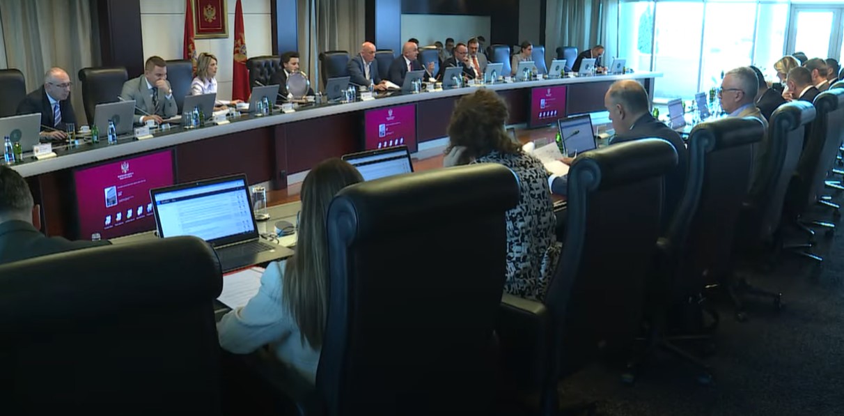 Abazović: Selidba SDT-a u staru zgradu Vlade prioritet, spremni smo i fizički da pomognemo da se preseli namještaj…